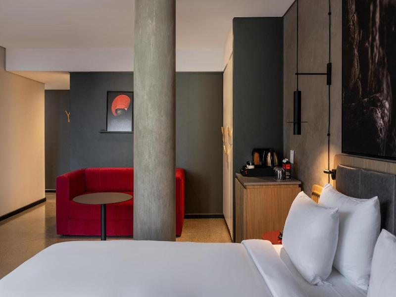 Radisson Red V&A Waterfront, Cape Town image