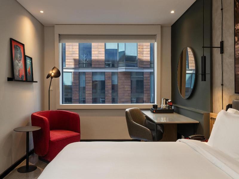 Radisson Red V&A Waterfront, Cape Town image