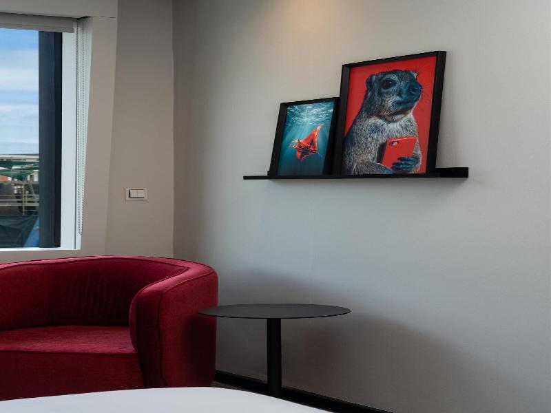 Radisson Red V&A Waterfront, Cape Town image