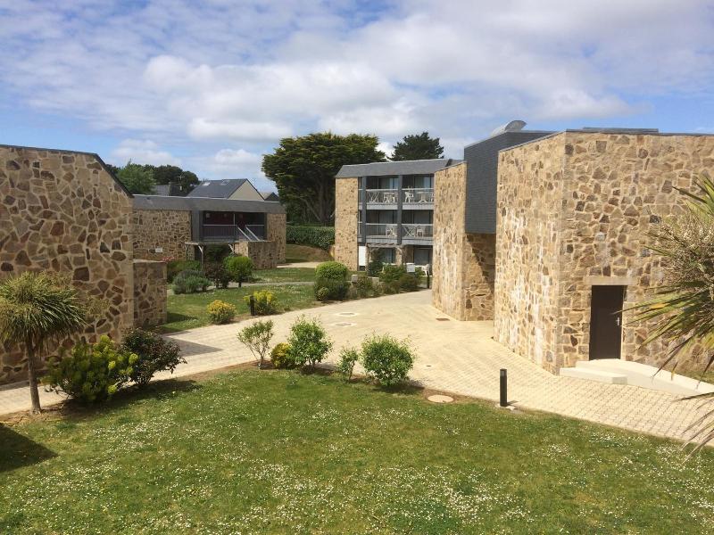 Village Club Kerlannic — exterior view