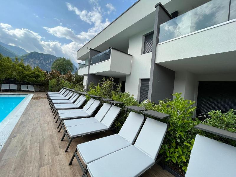 Riva Lake Lodge image