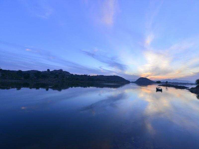 Tat Saraasa Resort & Spa image