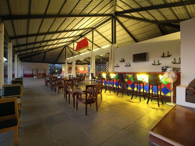 Tat Saraasa Resort & Spa image