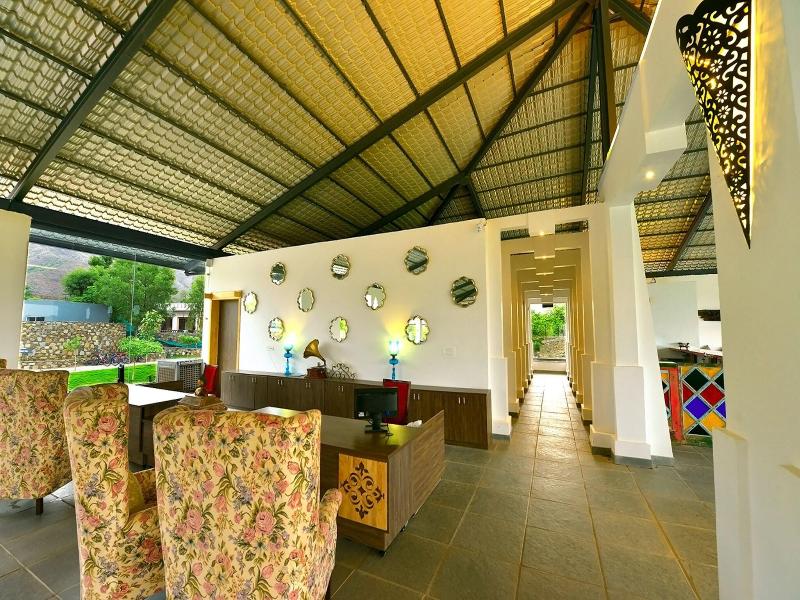 Tat Saraasa Resort & Spa image
