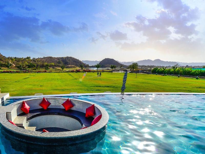 Tat Saraasa Resort & Spa image