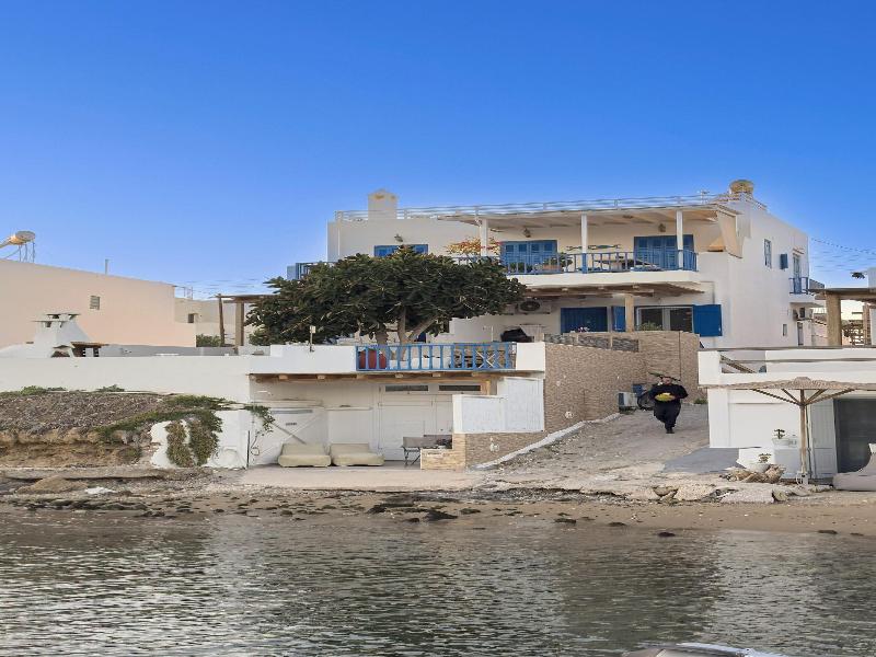 Heliotropio Studios & Apartments image