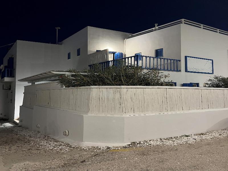Heliotropio Studios & Apartments image