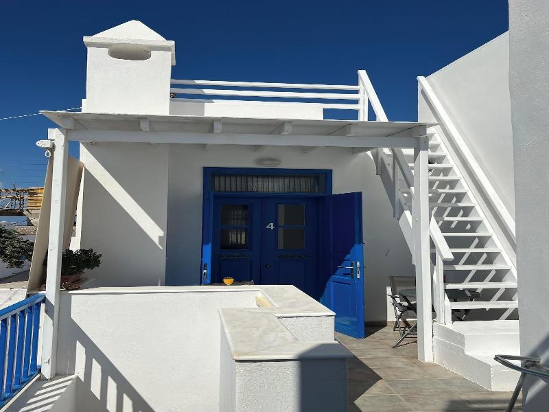 Heliotropio Studios & Apartments image
