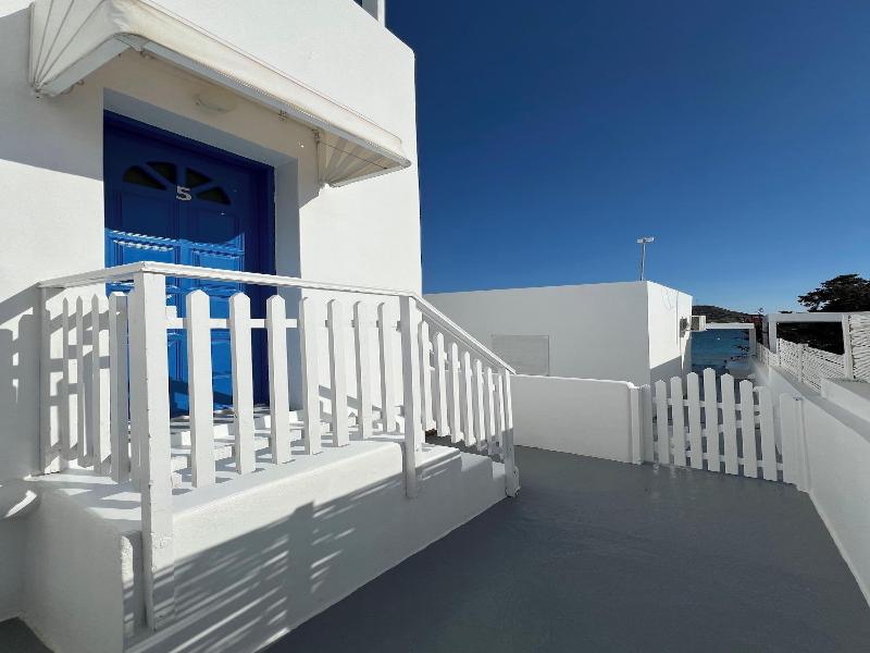 Heliotropio Studios & Apartments image