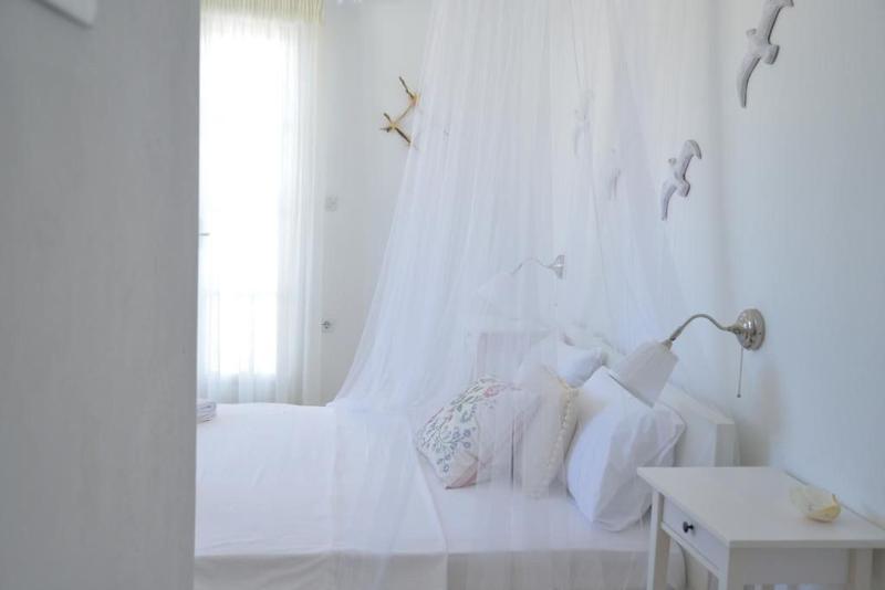 Heliotropio Studios & Apartments — photo 96