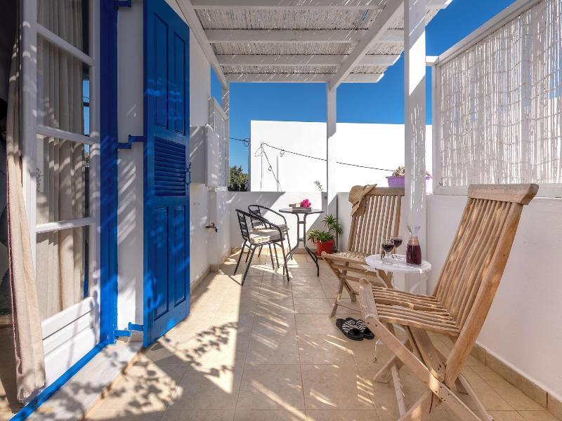 Heliotropio Studios & Apartments image