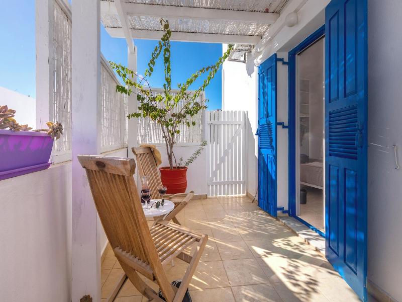 Heliotropio Studios & Apartments image