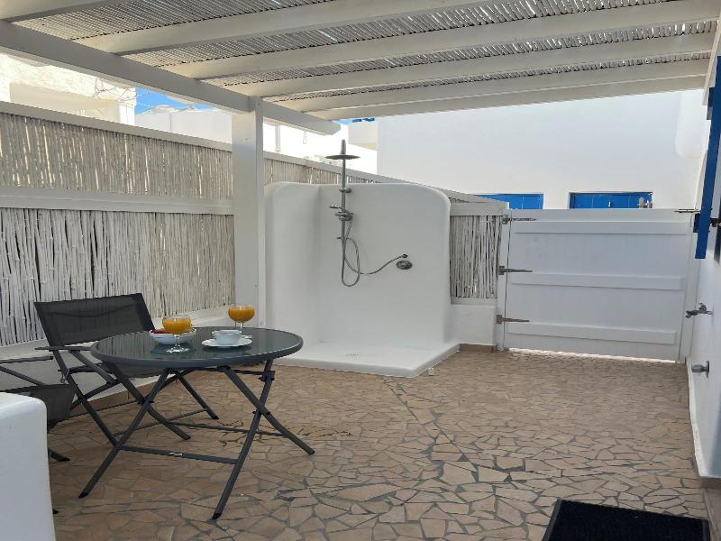 Heliotropio Studios & Apartments image