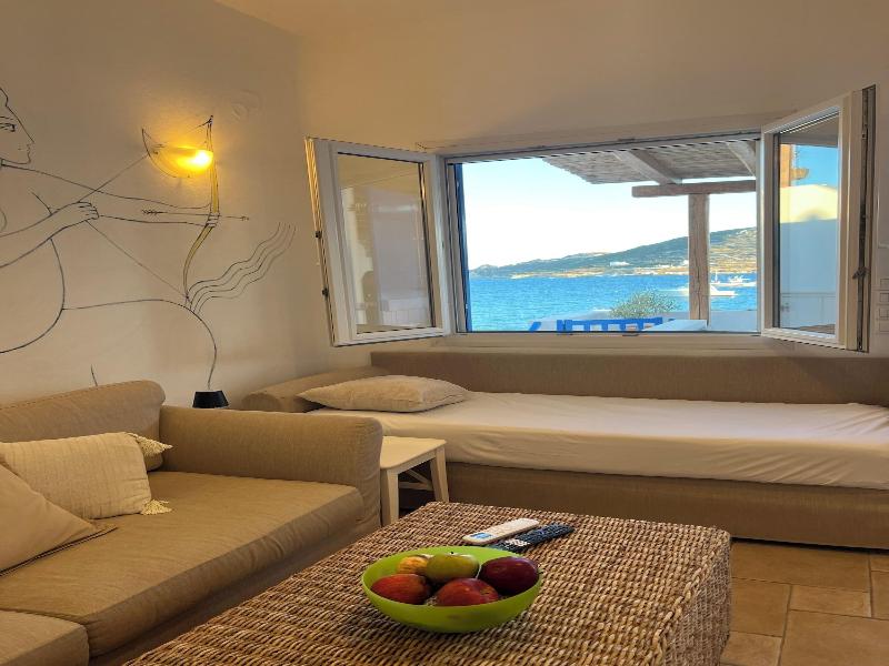 Heliotropio Studios & Apartments image