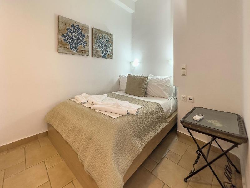 Heliotropio Studios & Apartments image