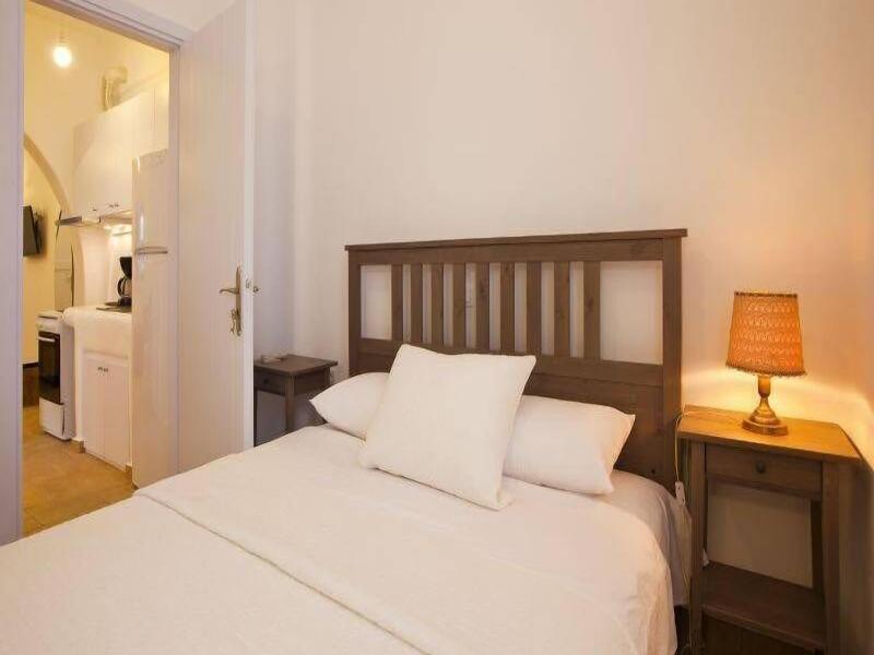 Heliotropio Studios & Apartments image