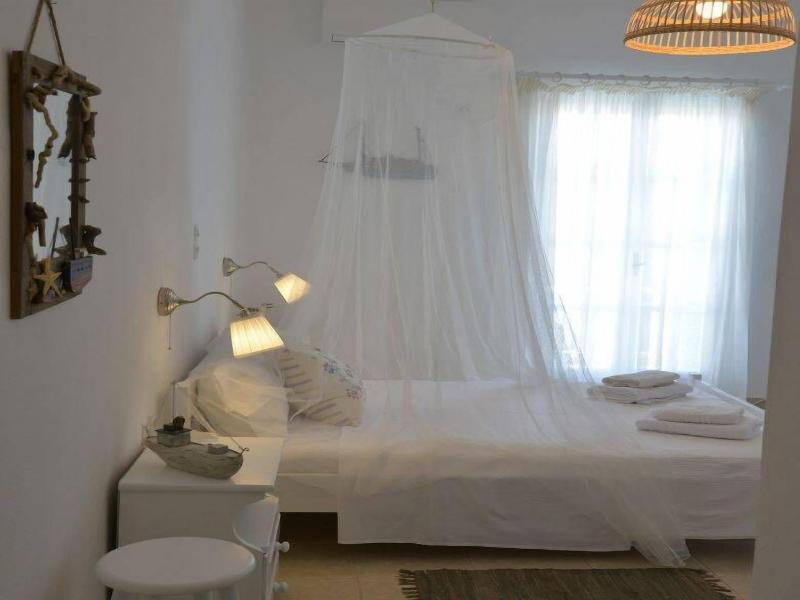 Heliotropio Studios & Apartments image