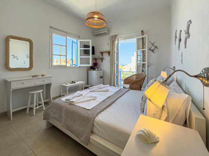 Heliotropio Studios & Apartments image
