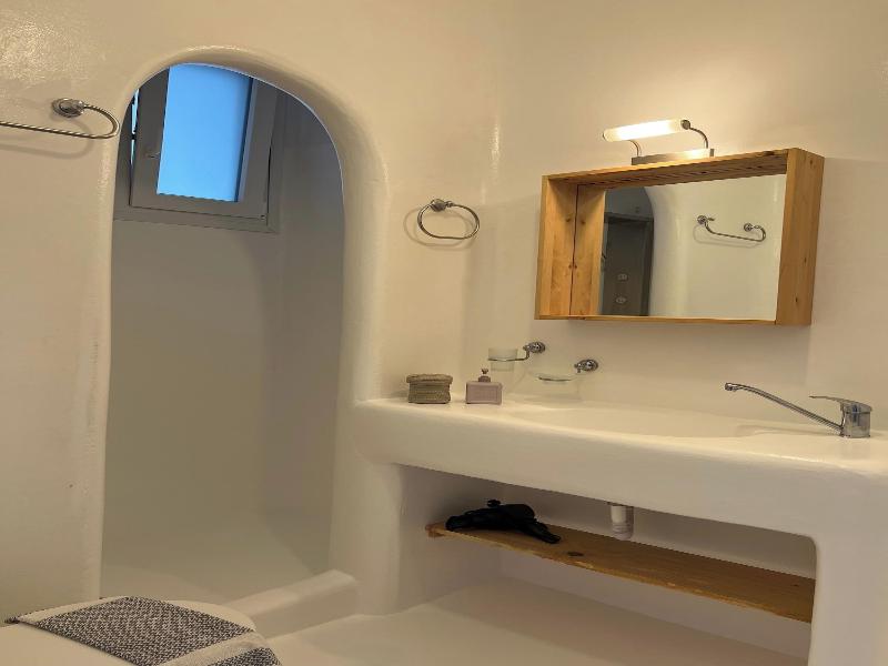 Heliotropio Studios & Apartments image
