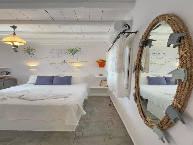 Heliotropio Studios & Apartments image