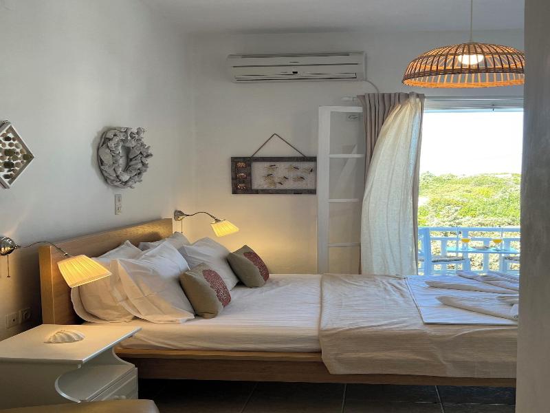 Heliotropio Studios & Apartments image
