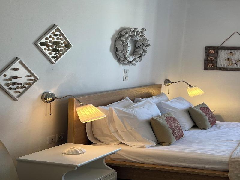 Heliotropio Studios & Apartments image