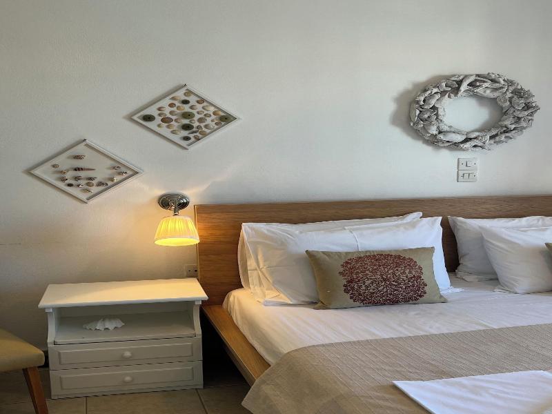 Heliotropio Studios & Apartments image