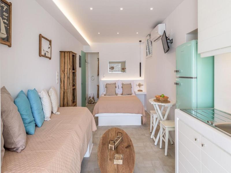 Heliotropio Studios & Apartments image
