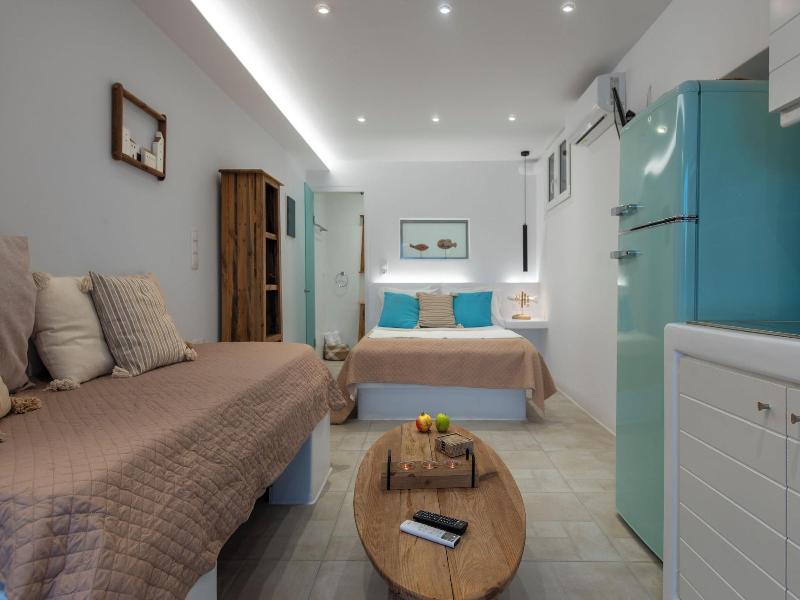 Heliotropio Studios & Apartments image