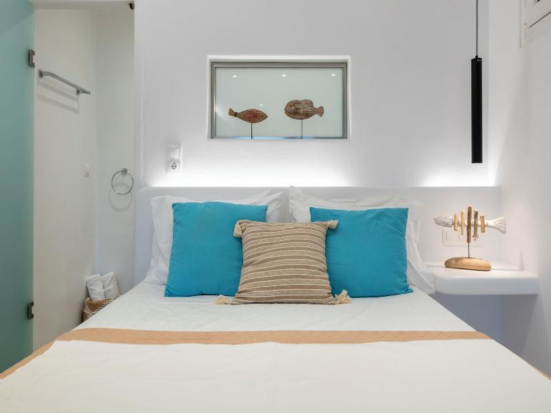 Heliotropio Studios & Apartments image