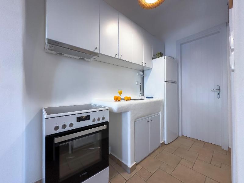 Heliotropio Studios & Apartments image