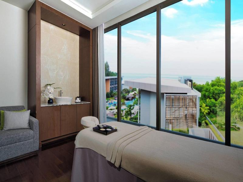 Renaissance Pattaya Resort & Spa image