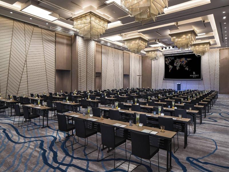 Renaissance Pattaya Resort & Spa image
