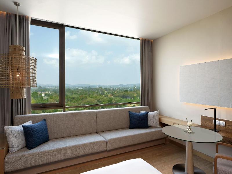 Renaissance Pattaya Resort & Spa image