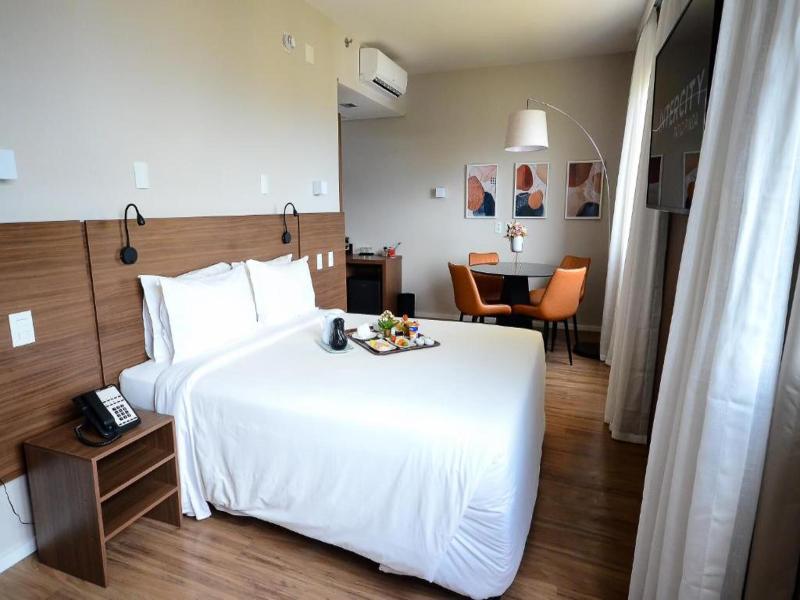 SUITE QUEEN SIZE BED