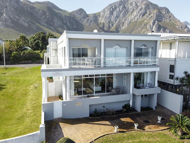 Hermanus Beachfront Lodge image