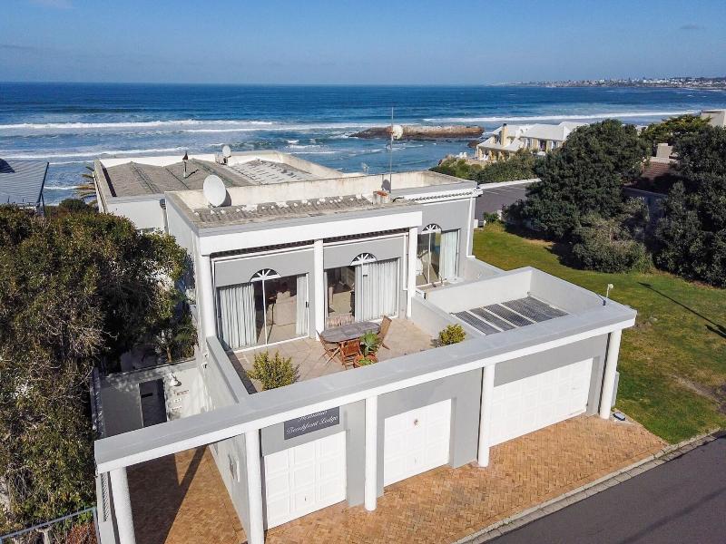 Hermanus Beachfront Lodge image