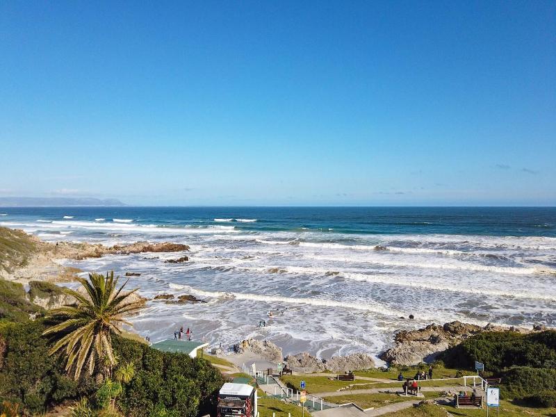 Hermanus Beachfront Lodge image