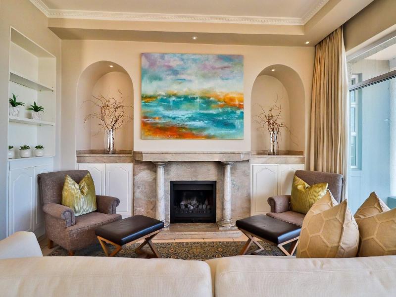 Hermanus Beachfront Lodge image