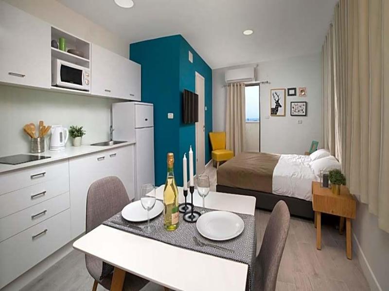 Diana Seaport Apartments image