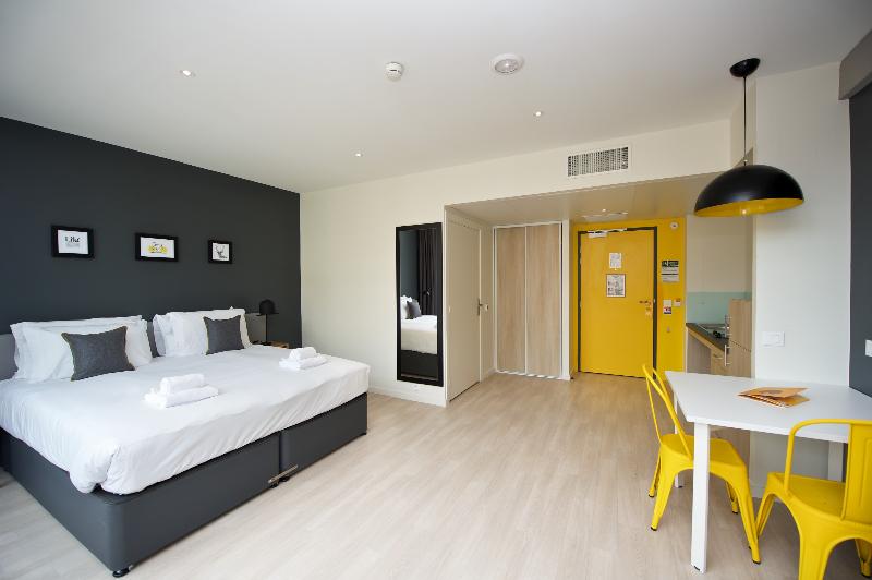Staycity Aparthotel Lyon Garibaldi image