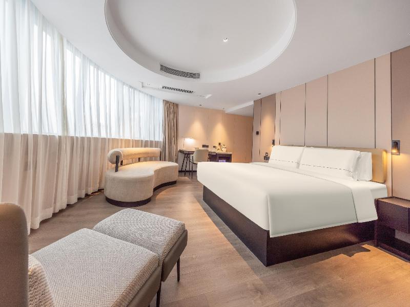 Relax Season Hotel (Shenzhen Dongmen) image