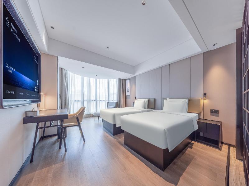 Relax Season Hotel (Shenzhen Dongmen) image
