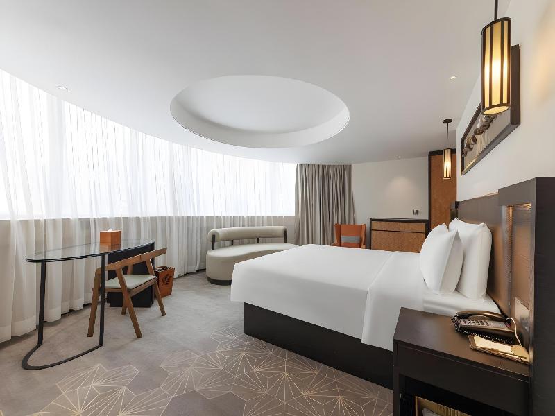 Relax Season Hotel (Shenzhen Dongmen) image