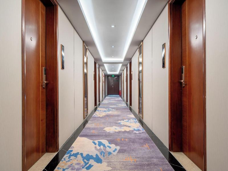 Honglilai Hotel image