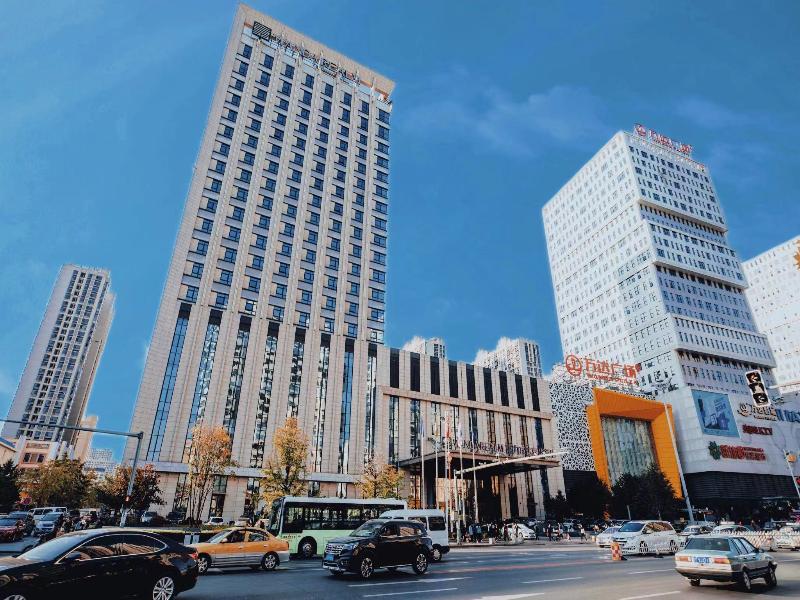 Wanda Realm Dandong image