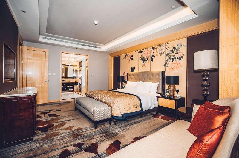 Wanda Realm Dandong image 6