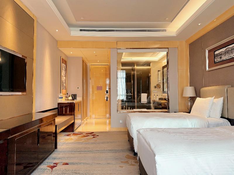 Wanda Realm Dandong image 8