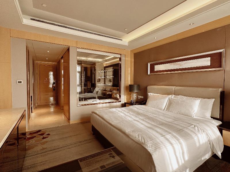 Wanda Realm Dandong image 3