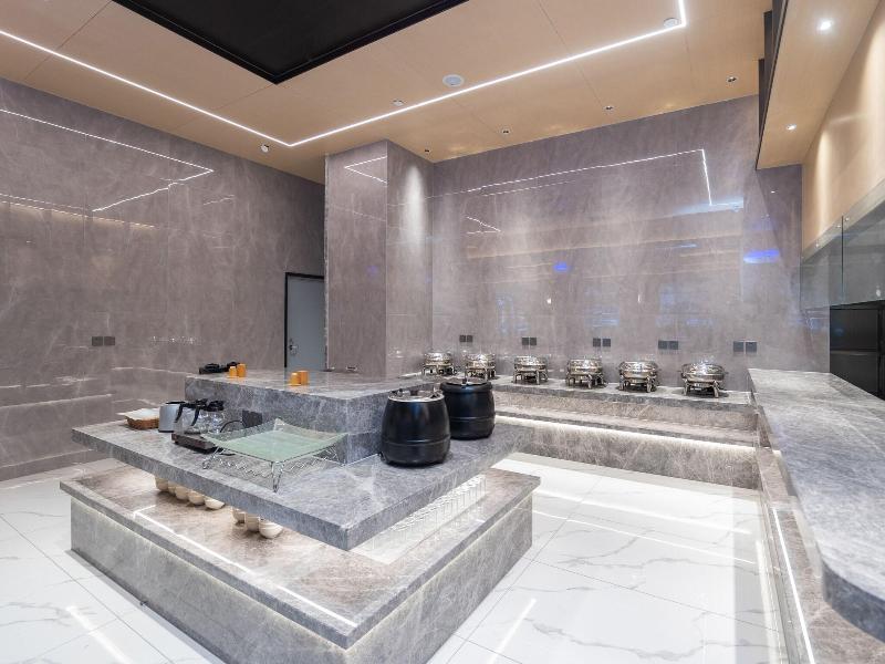 Country Inn&Suites By Radisson image